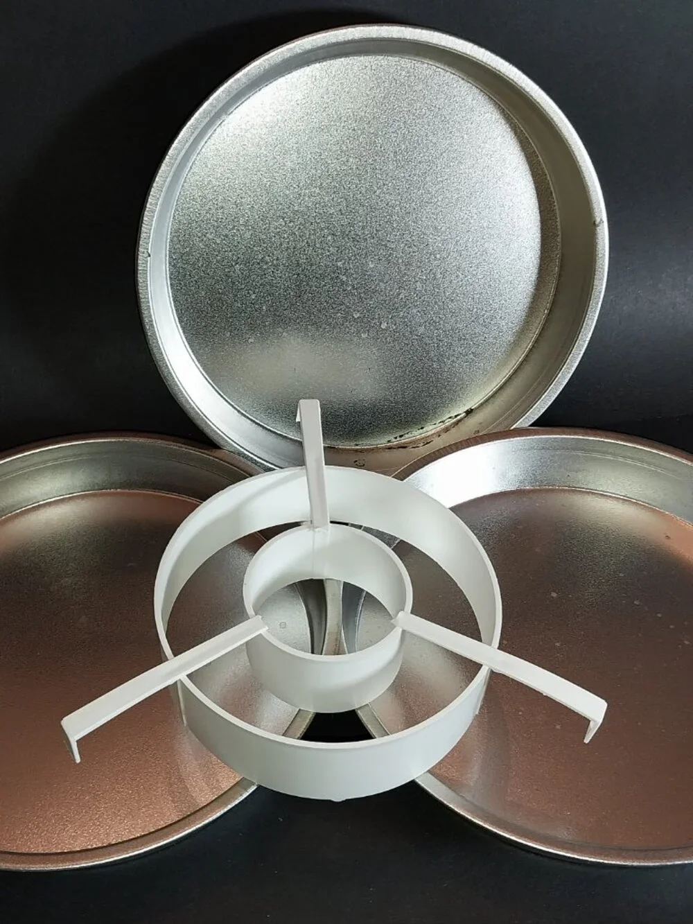 Chicago Metallic Checkerboard Cake Pan Set